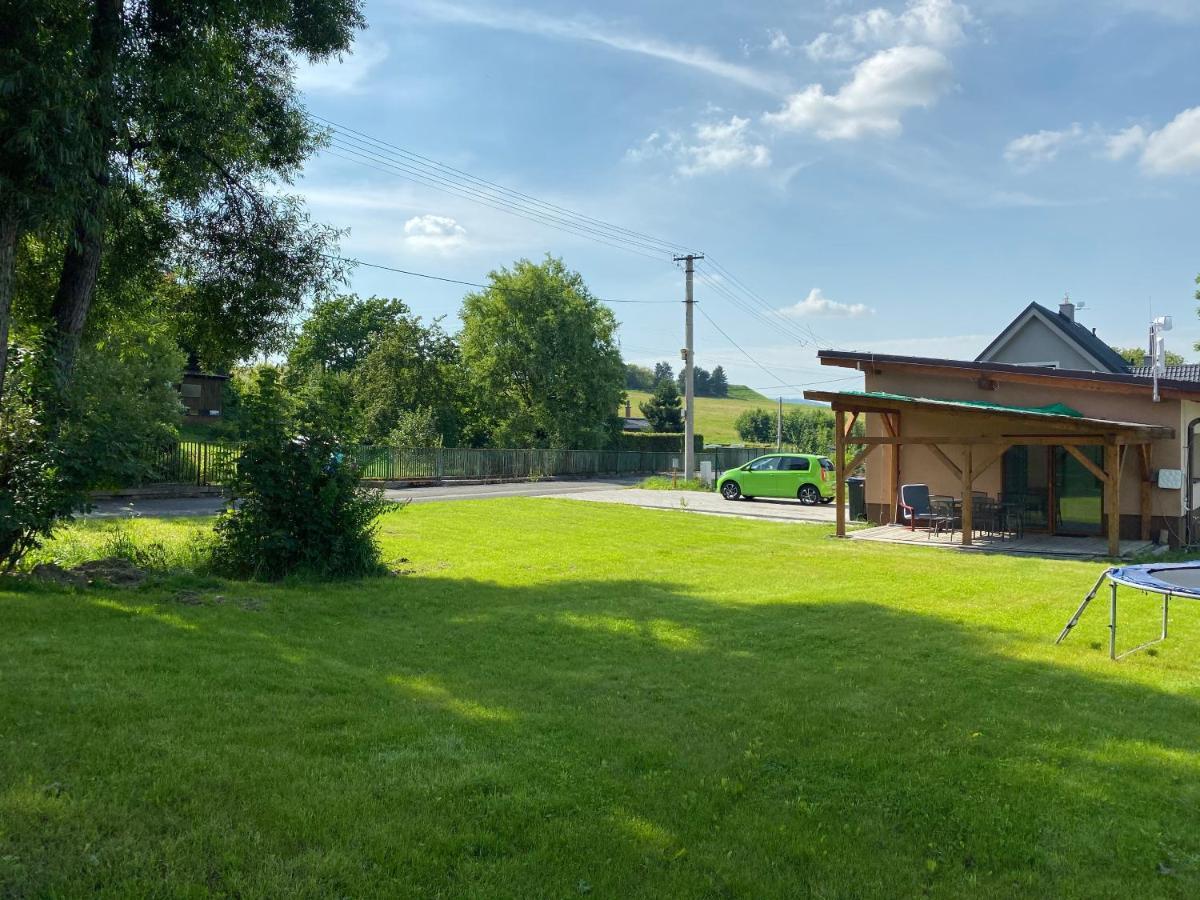 Villa Bungalov V Beskydech à Frenštát pod Radhoštěm Extérieur photo